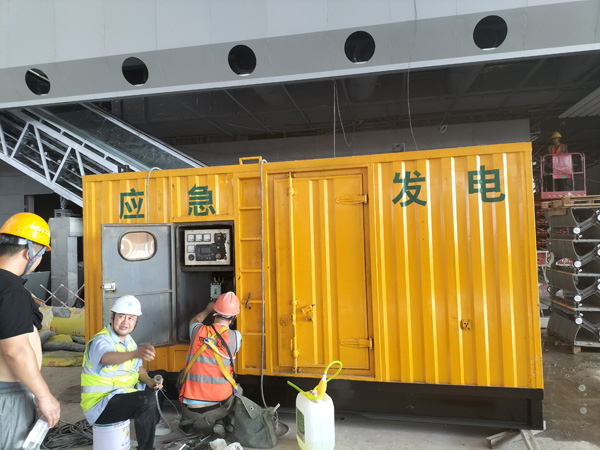 鹿泉怎样判断空气滤清器是否需要更换？